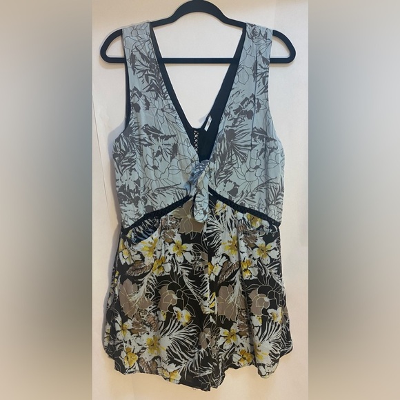 Free People Romper Lined with Pockets Size Small - Picture 2 of 9